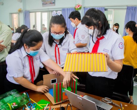 STEM Trường Đại học Bình Dương - Hiệu quả từ công tác bồi dưỡng giáo viên đến giảng dạy cho học sinh tại huyện Dầu Tiếng